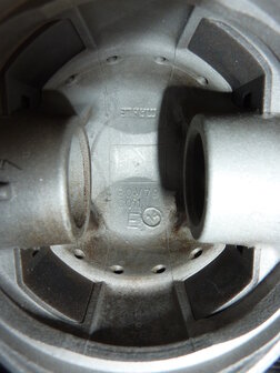911 2.0 E zuigers 80V79 Mahle
