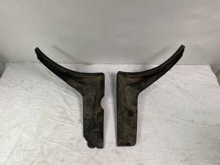 924 Rear wheel covers