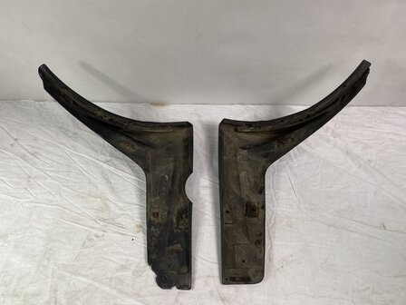 924 Rear wheel covers