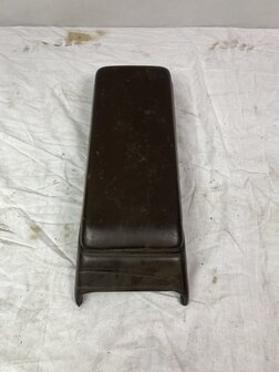 928 Cassettebox / armleuning  bruin