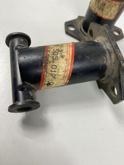 NOS 928 bumper steun voor/achter  &gt;1986