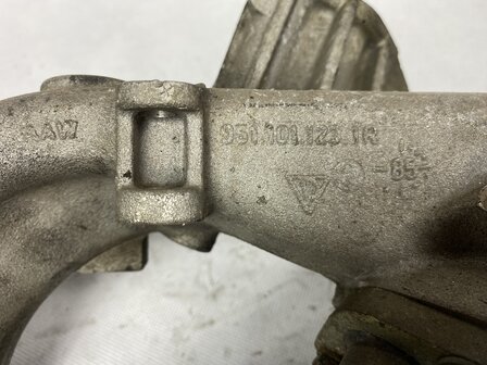 944 Turbo motorsteun