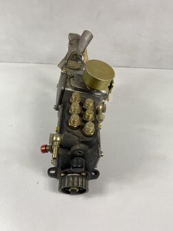 911 E 2.4 liter MFI inspuitpomp gereviseerd  (Bosch 014)