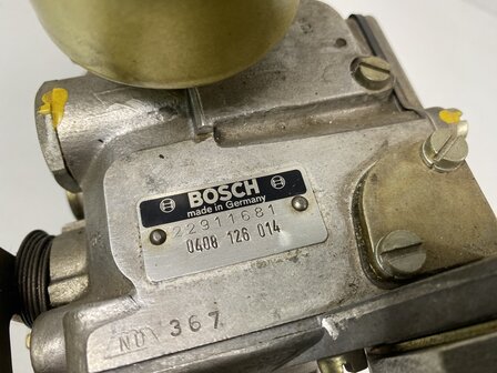 911 E 2.4 liter MFI inspuitpomp gereviseerd  (Bosch 014)