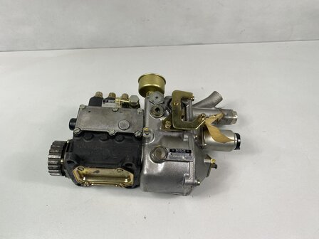 911 E 2.4 liter MFI inspuitpomp gereviseerd  (Bosch 014)