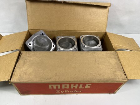 NOS OEM 911 3.2 cilinder set Mahle 231 PK