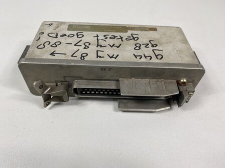 944 / 928  ABS regelunit Bosch 0265103035
