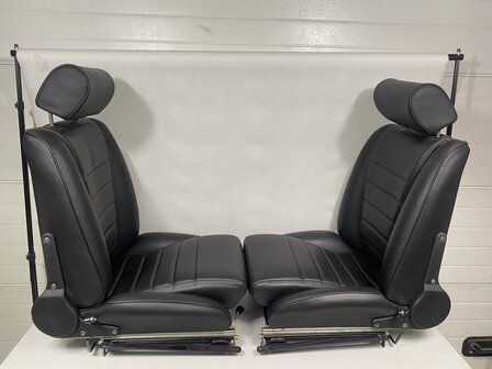 911 S &amp; Carrera RS  Recaro  1970-1973 stoelenset (L&amp;R) gerestaureerd zwart leder (alleen Afhalen)