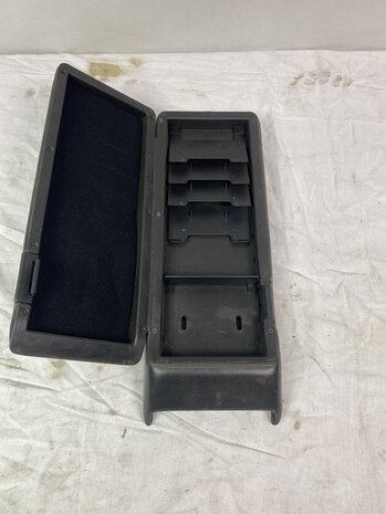 928 Cassettebox / armleuning zwart