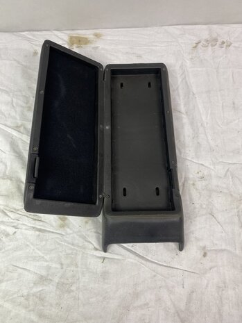 928 Cassettebox / armleuning  blauw