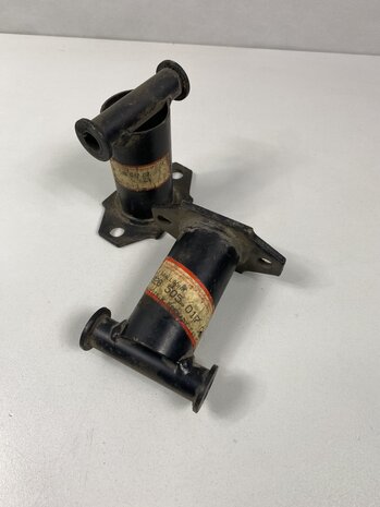 NOS 928 bumper steun voor/achter  >1986
