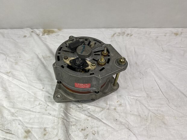 924S  Dynamo 90 amp gereviseerd