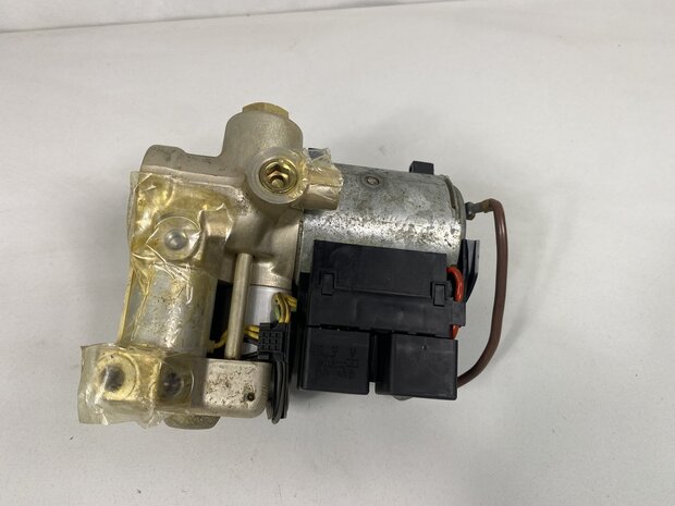 964 C2 / C4 ABS pomp 