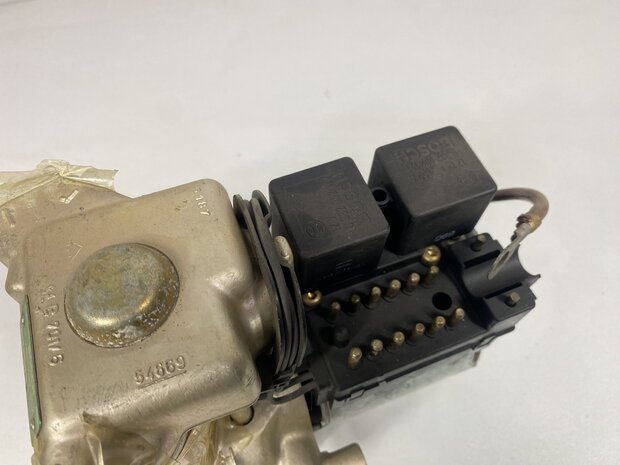 964 C2 / C4 ABS pomp 